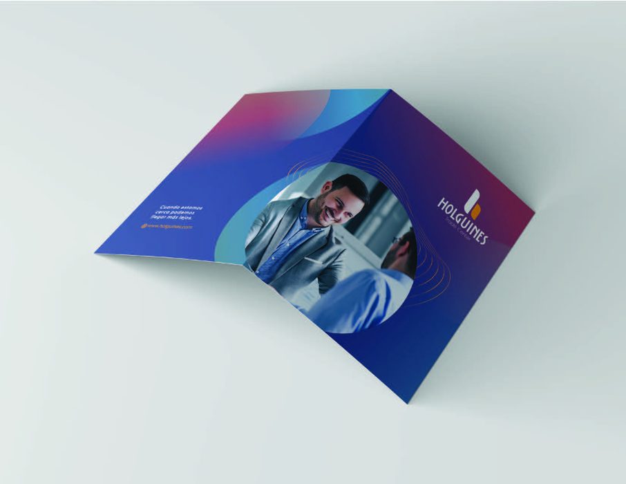 Identidad Holguines Trade Center